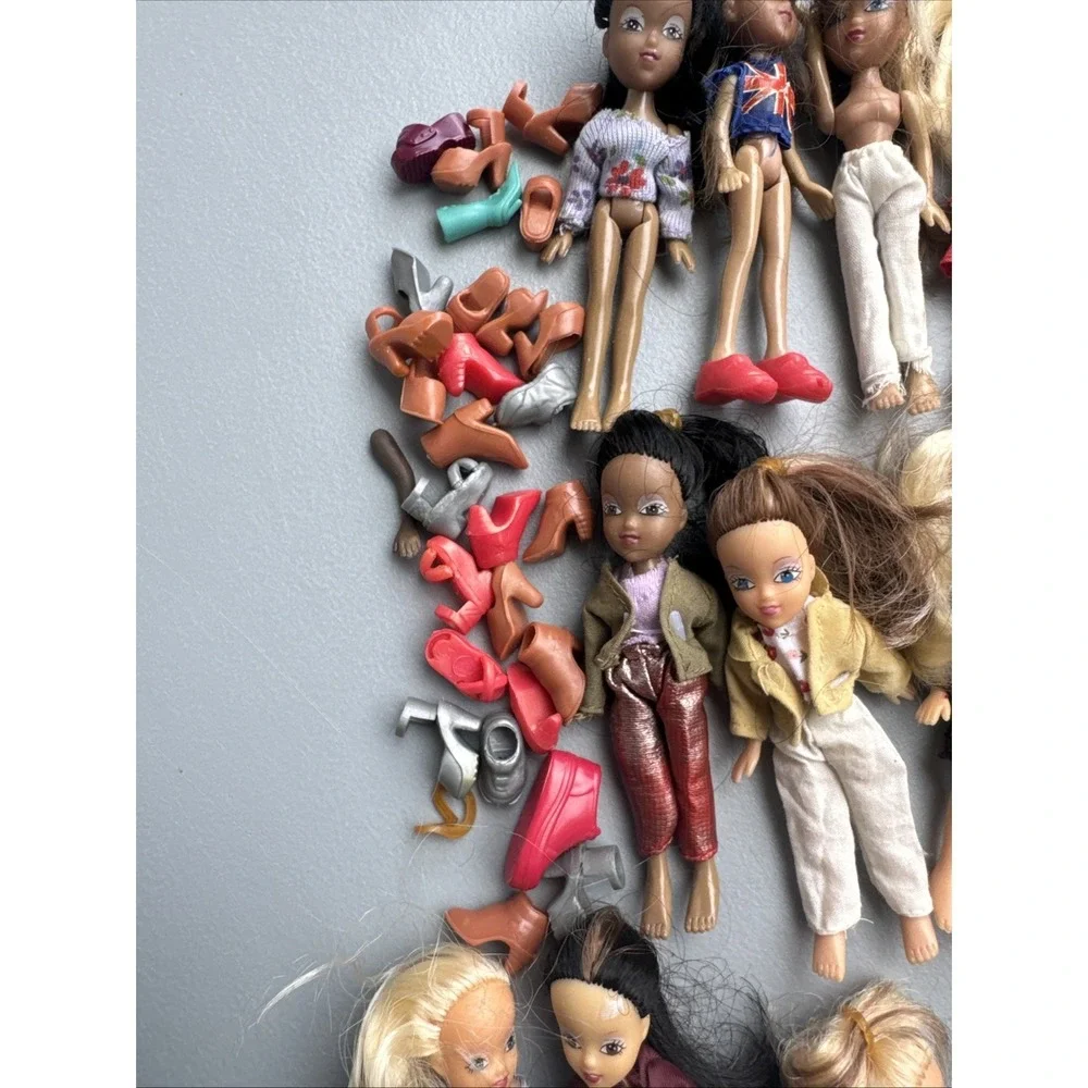 Lot Of 17 2003 STARLETZ 4